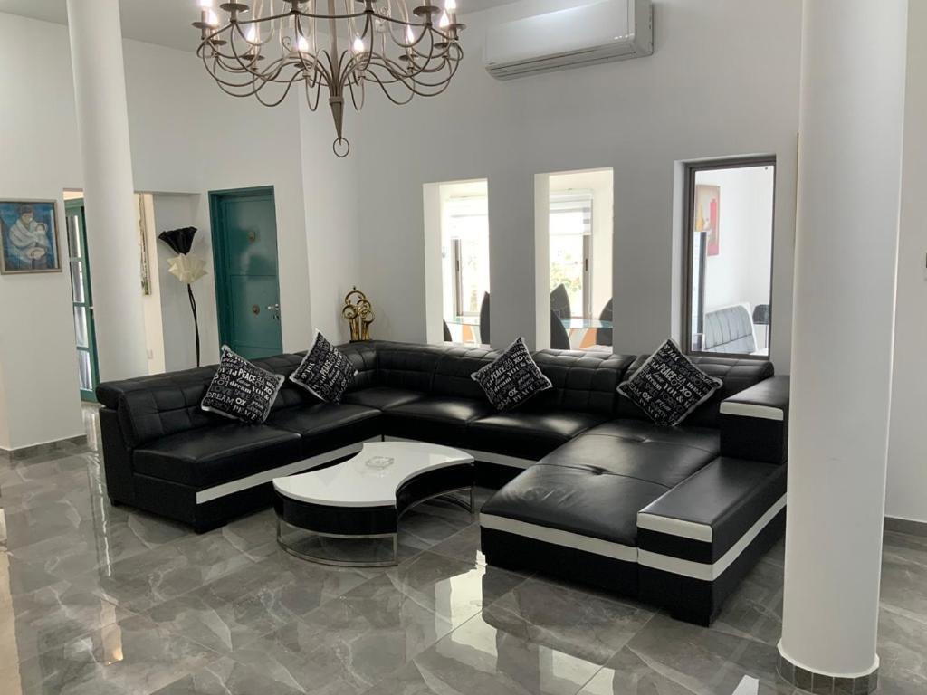Villa Elie Эйлат Экстерьер фото